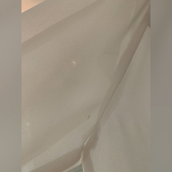 BCBGMaxAzria White V-Neck Long Sleeves Blouse - Picture 10 of 14